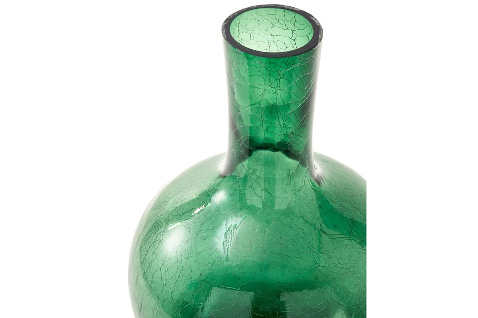 Die trotz ihres zarten Äußeren robuste Cracked Vase aus dunkelgrünem Glas ist ein Zeugnis von