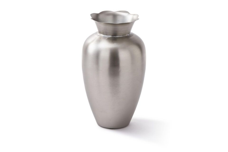 Die mehrfarbige Vase aus recyceltem Eisen