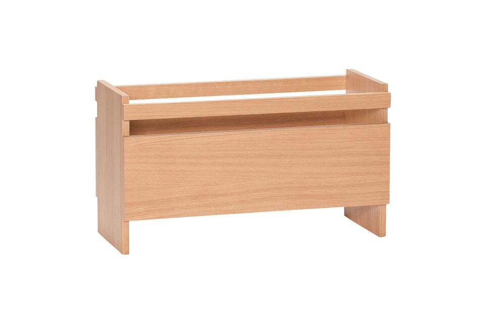 Der Übertopf Forma aus hellem Holz ist das perfekte Accessoire